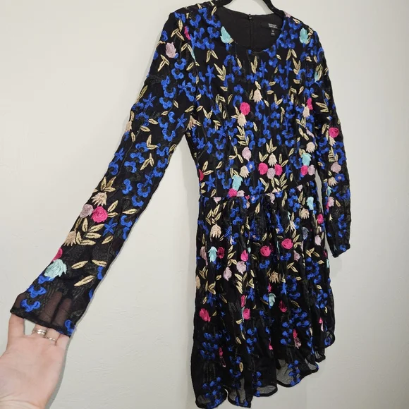 Floral Embroidered Long Sleeve Dress - Picture 4 of 16